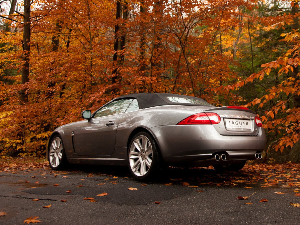 Jaguar XKR II Restayling 1 — 3/4 arxadan