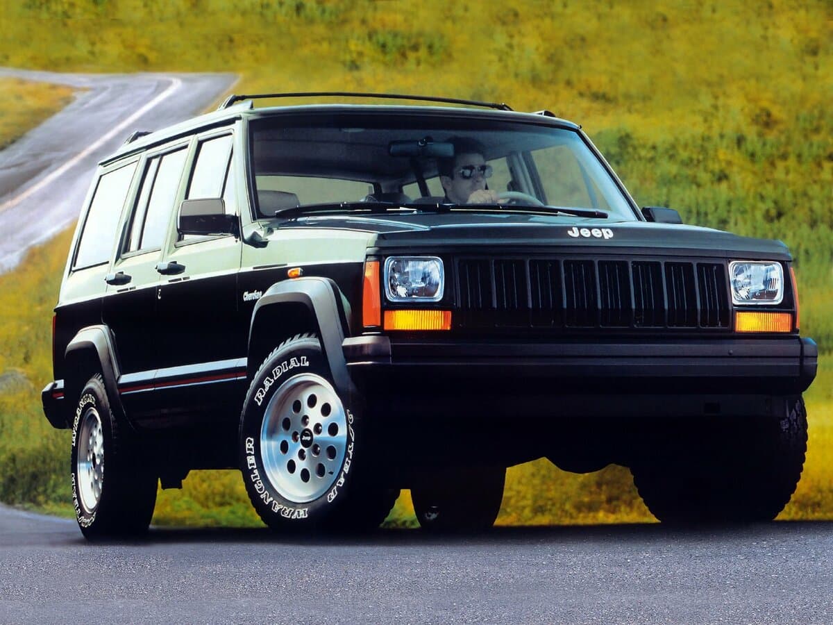 Jeep Cherokee II (XJ) — Öndən
