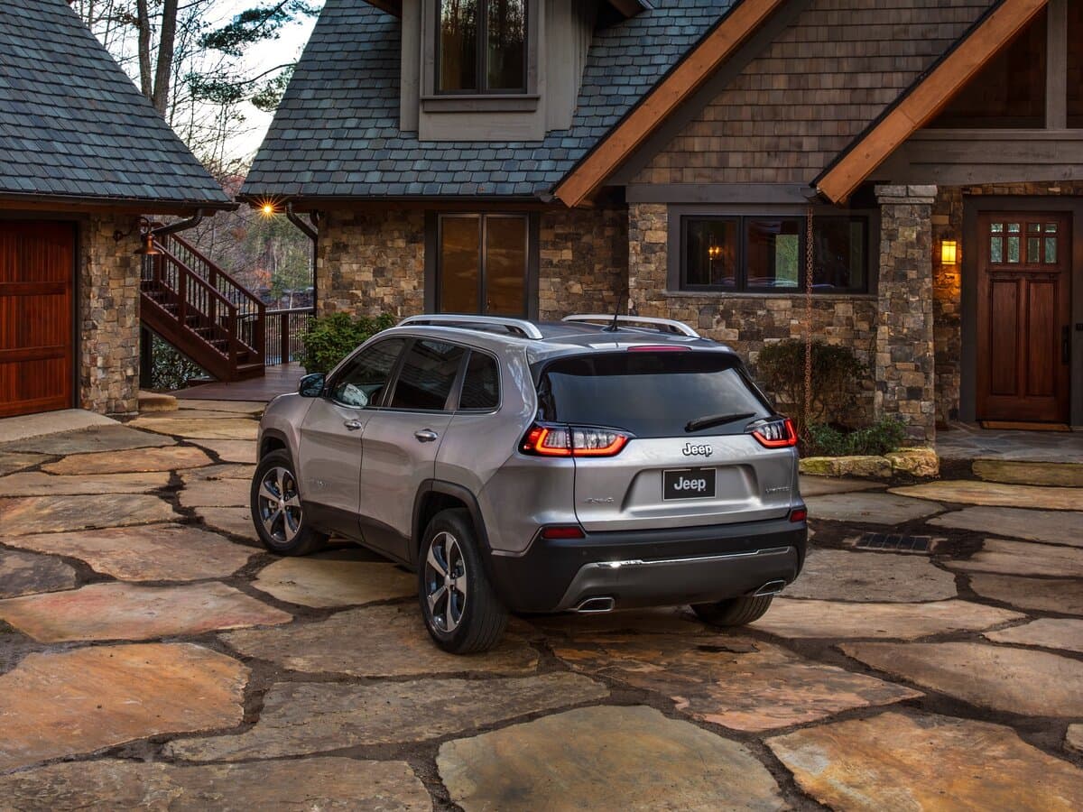 Jeep Cherokee V (KL) Restayling — 3/4 arxadan