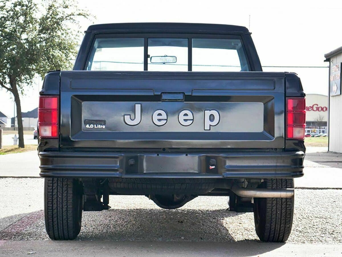 Jeep Comanche 1985 – 1992 — Arxadan