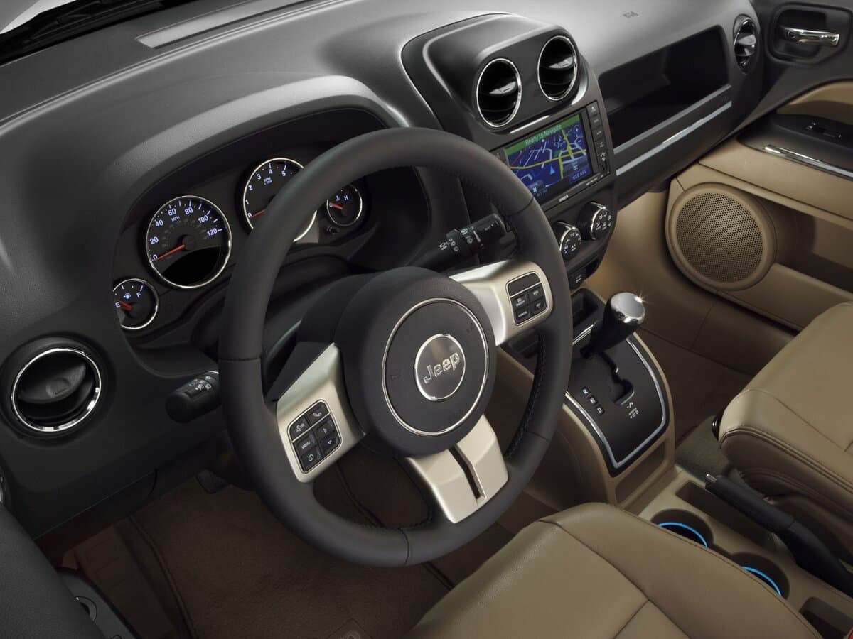Jeep Compass I Restayling — Sükan