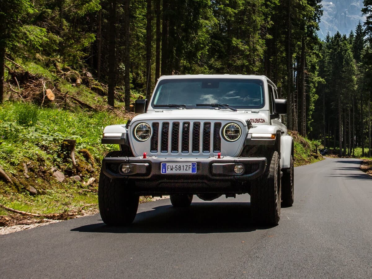 Jeep Gladiator II (JT) — Öndən