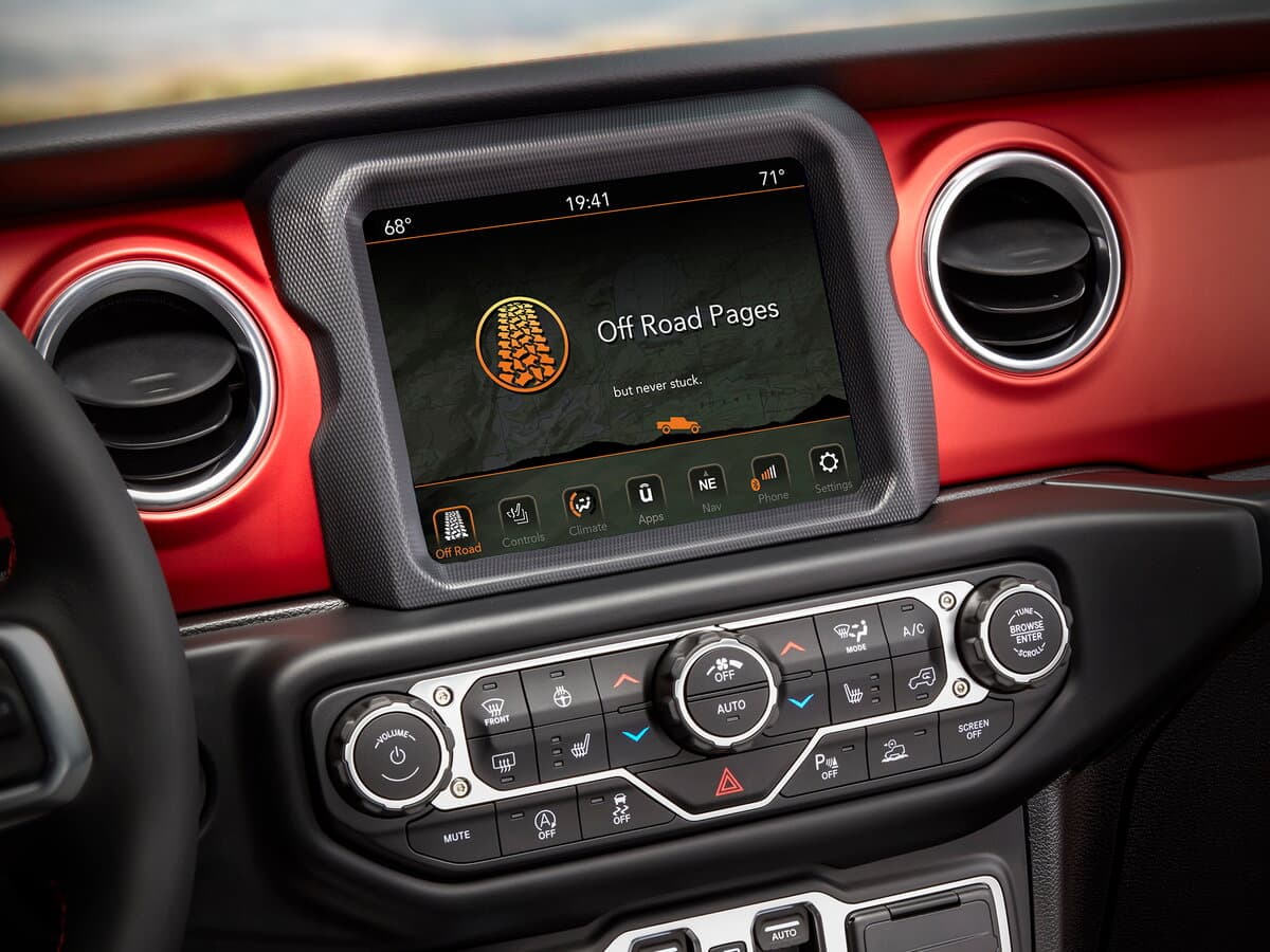 Jeep Gladiator II (JT) — Salon, öndən