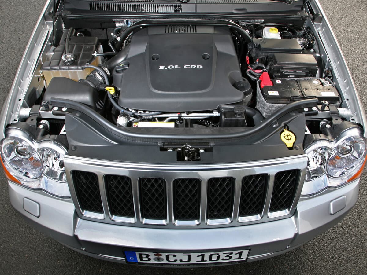 Jeep Grand Cherokee III (WK) — Salon, öndən