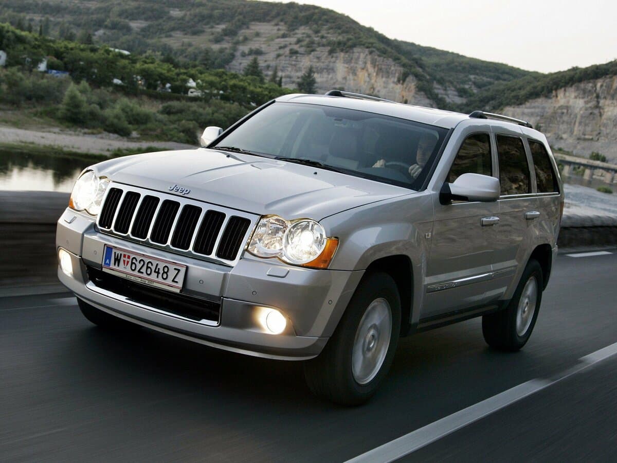 Jeep Grand Cherokee III (WK) — Əsas şəkil