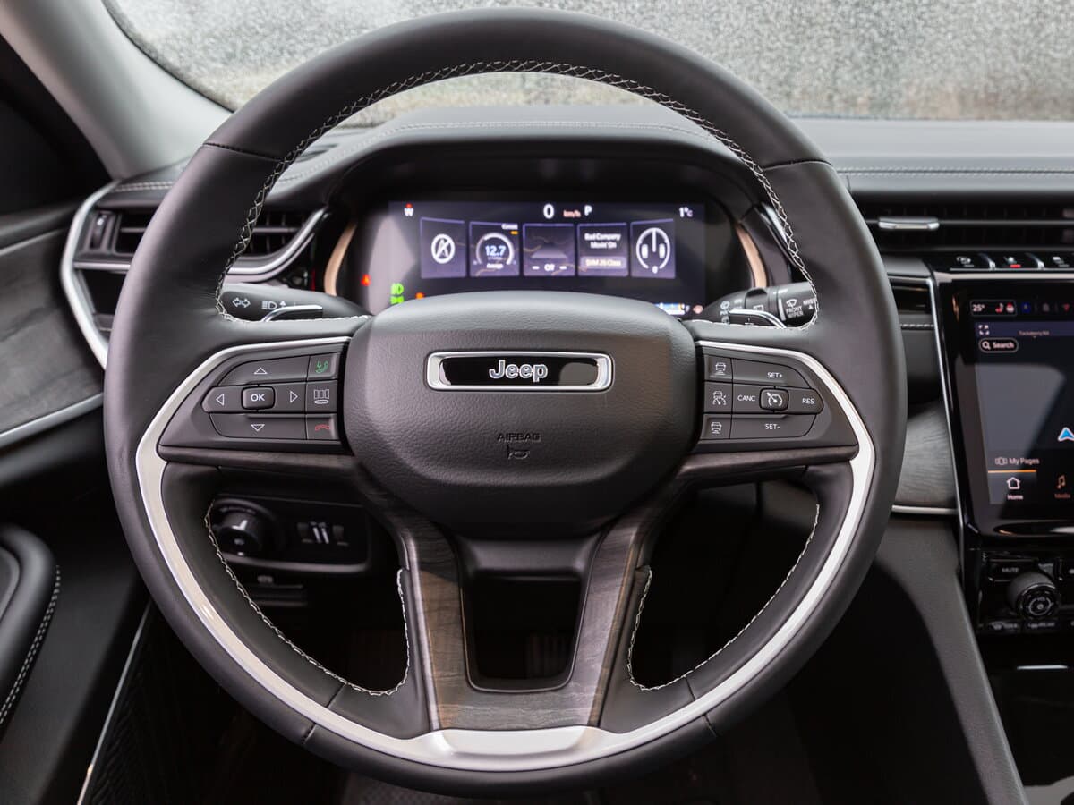 Jeep Grand Cherokee V (WL) — Sükan