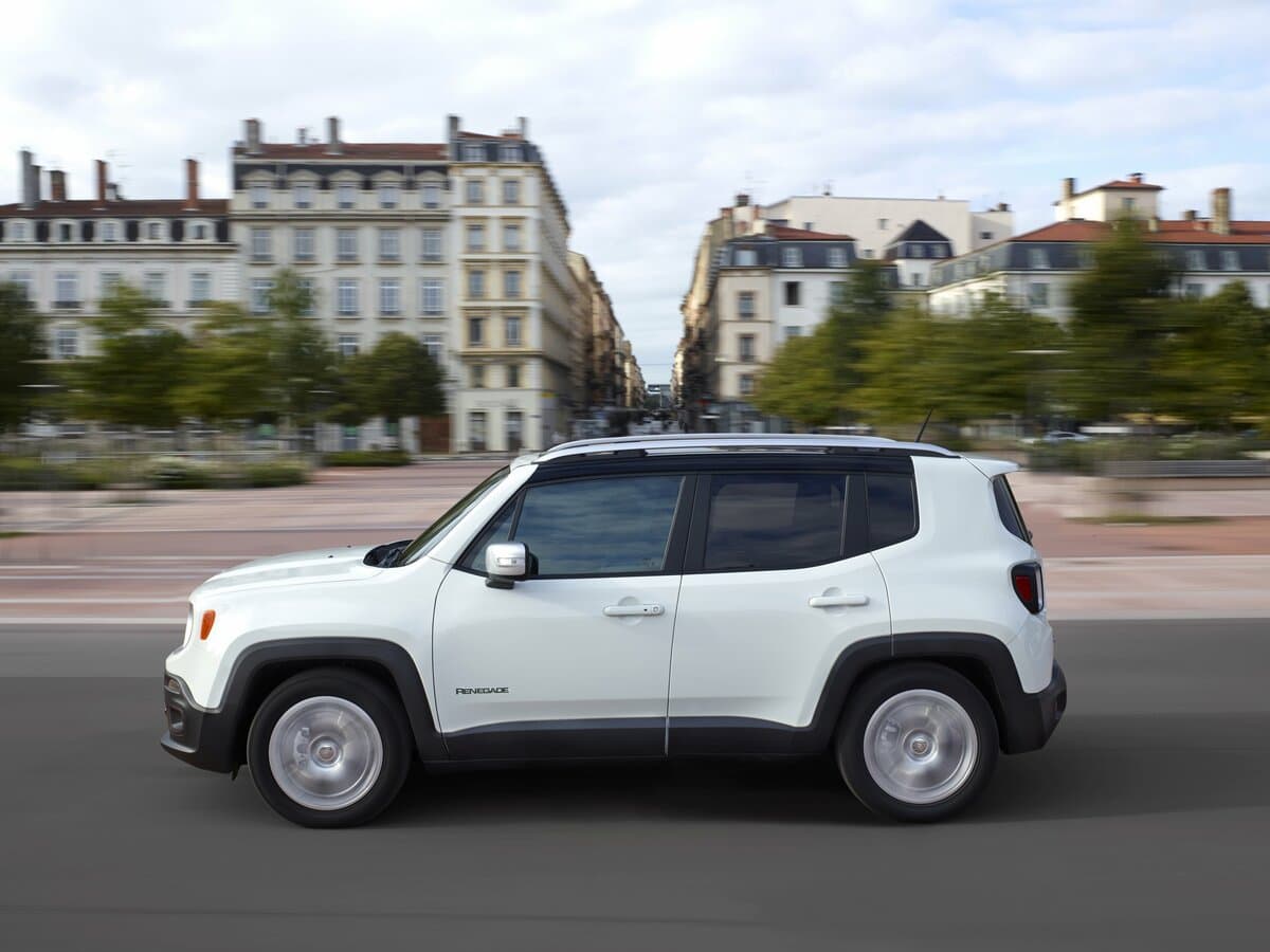 Jeep Renegade I — Yandan