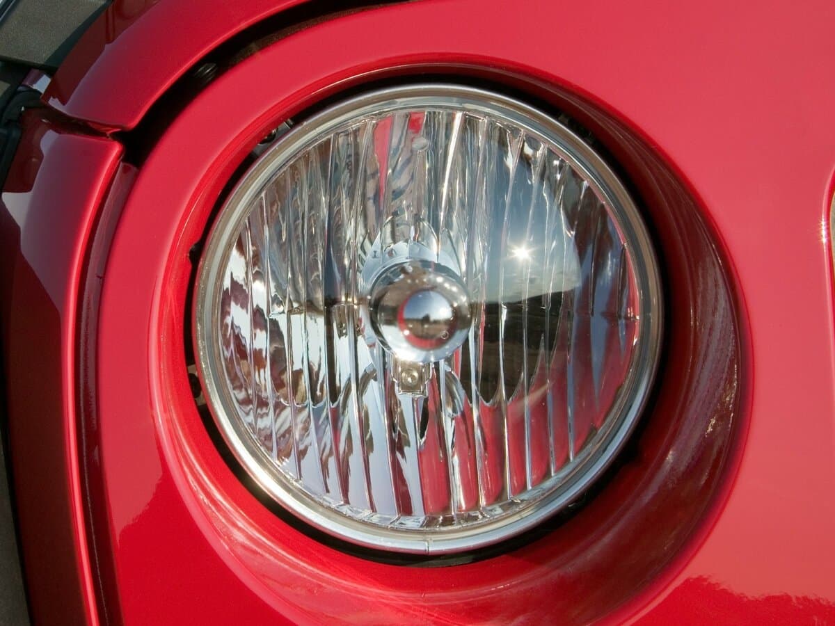 Jeep Wrangler III (JK) — Fara