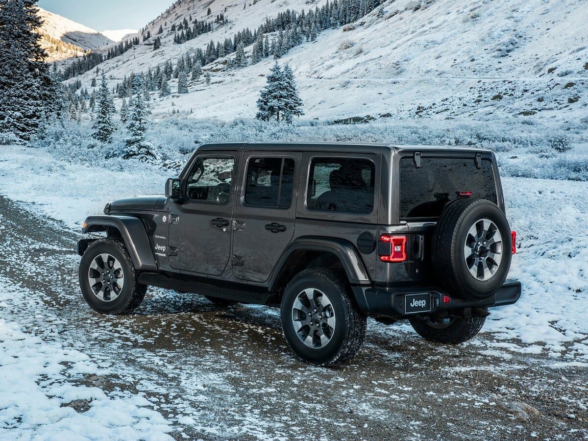 Jeep Wrangler IV (JL) — 3/4 arxadan