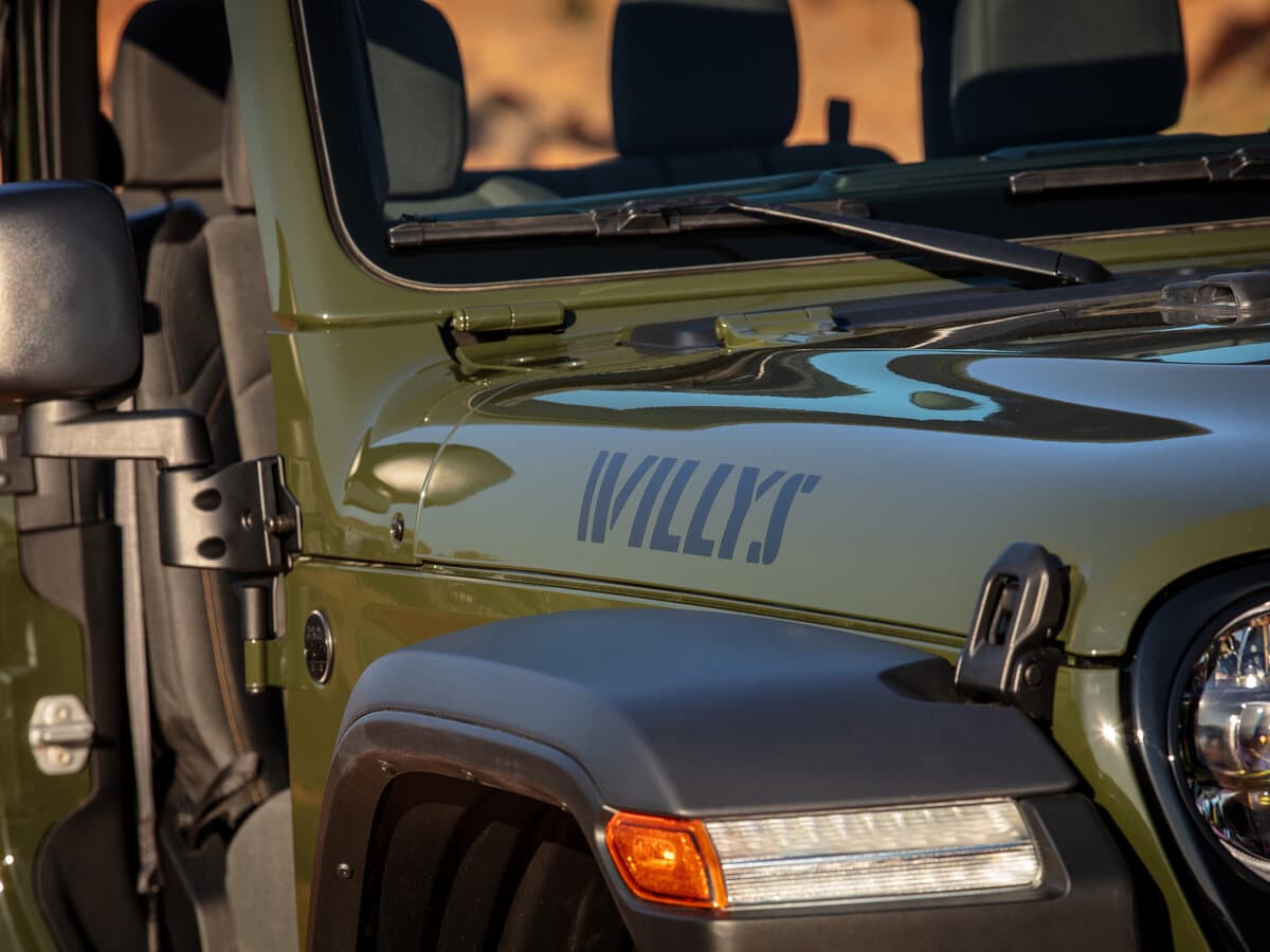 Jeep Wrangler IV (JL) Restayling — Salon, öndən