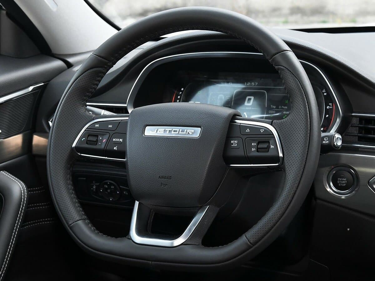 Jetour X70 I — Sükan