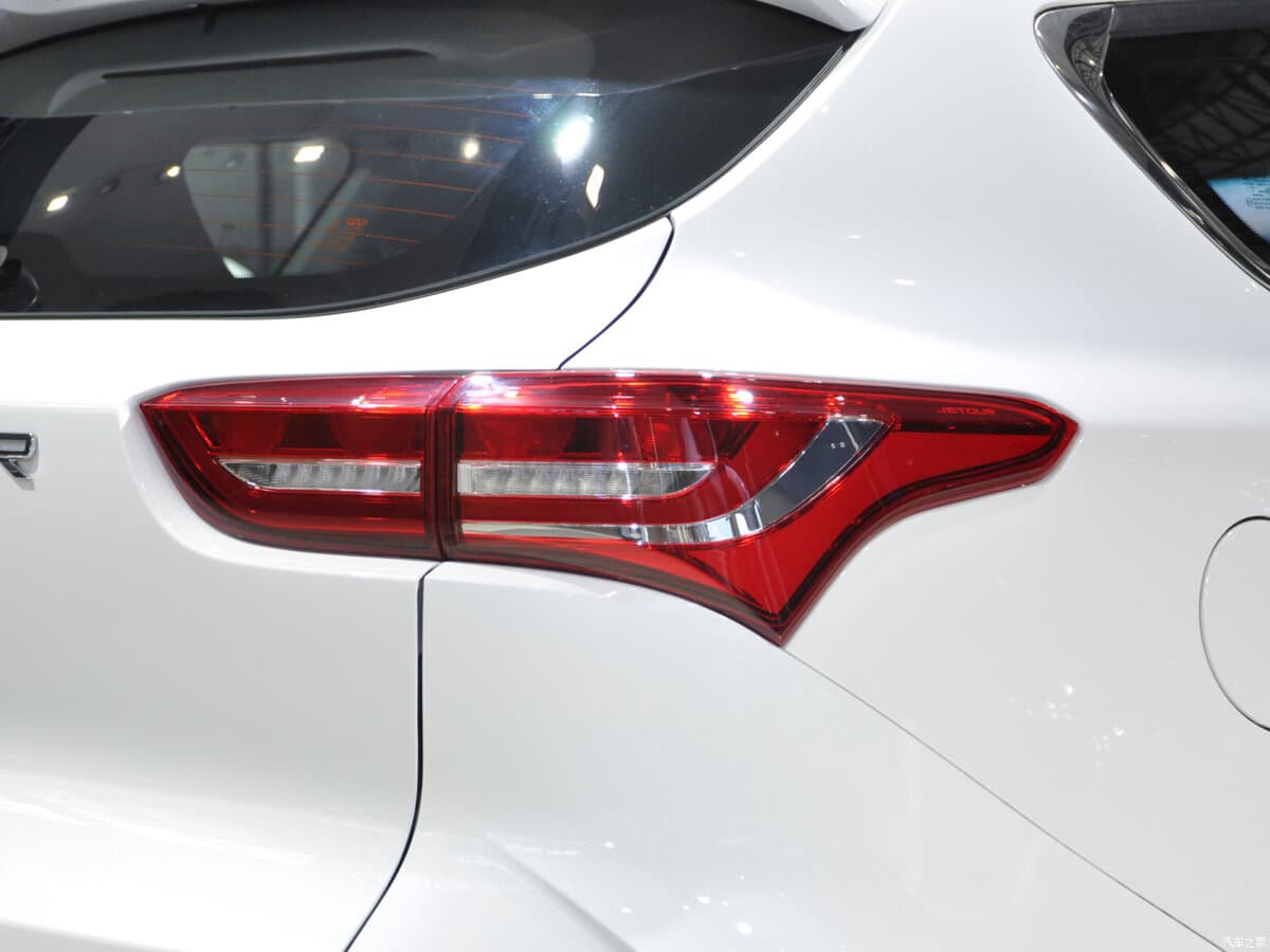 Jetour X70 I Restayling — Detal