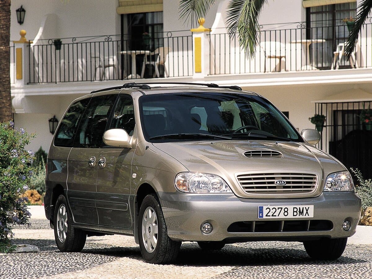 Kia Carnival I Restayling — Əsas şəkil