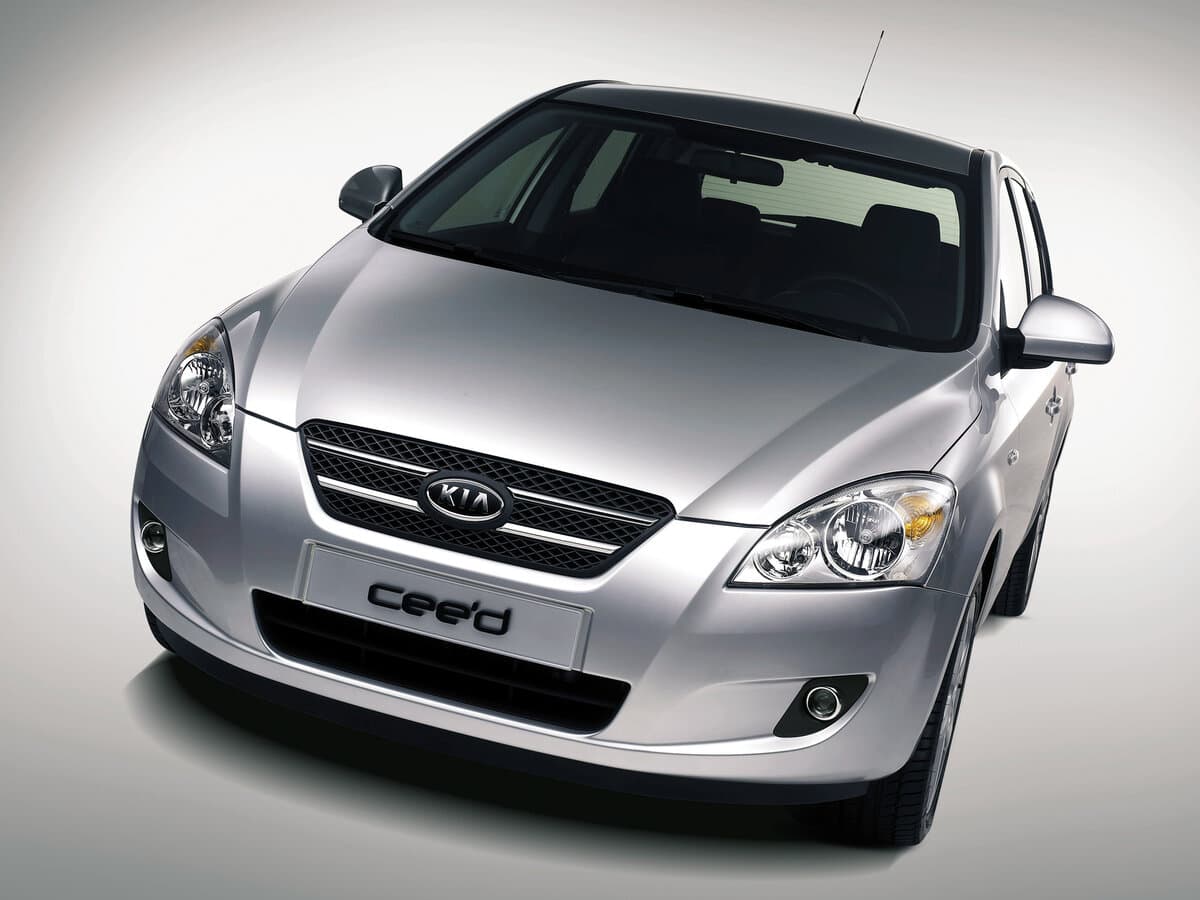 Kia Ceed I — Öndən