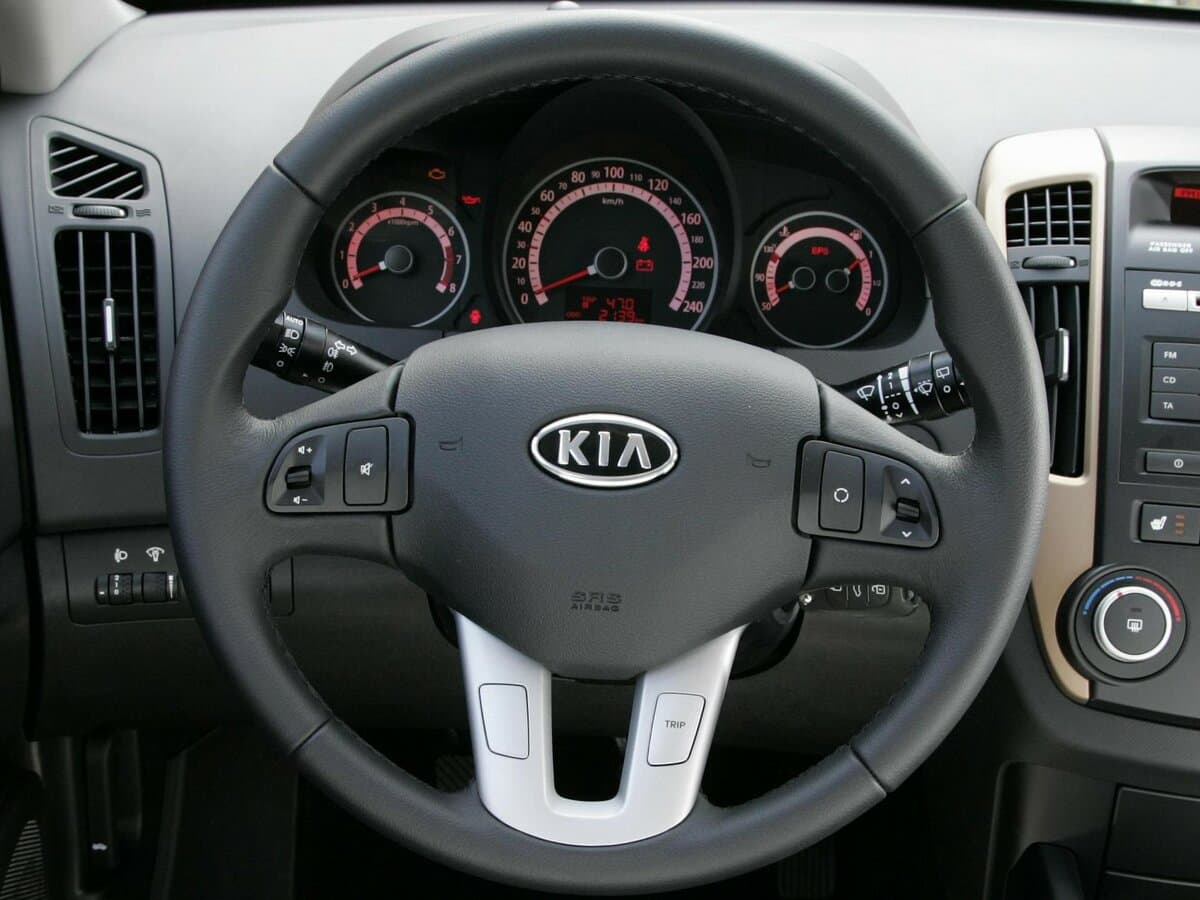 Kia Ceed I Restayling — Sükan