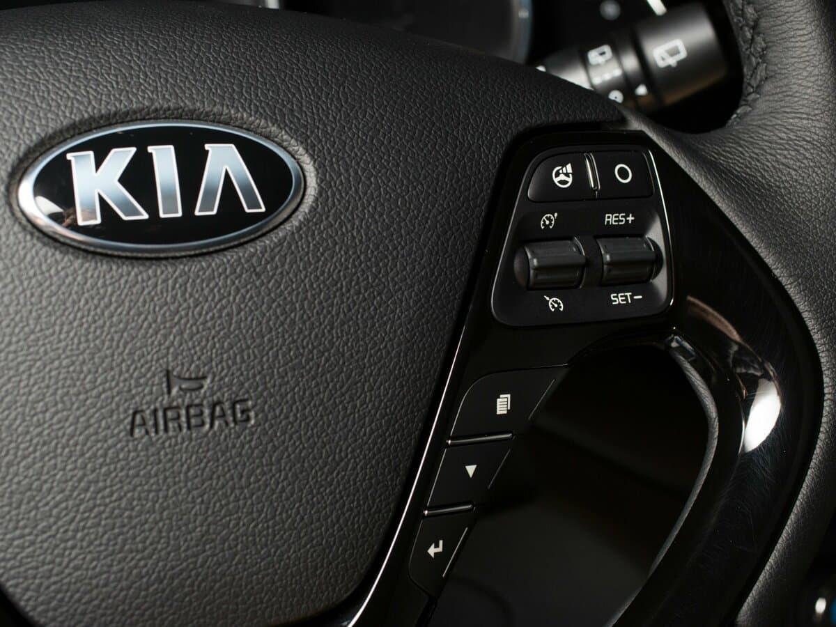 Kia Ceed II — Sükan