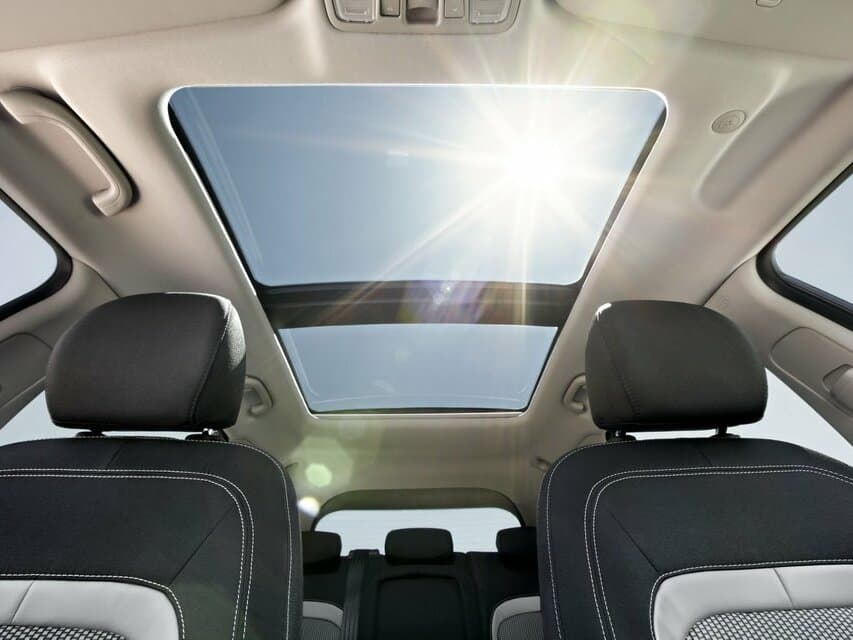 Kia Ceed II — Salon, arxadan