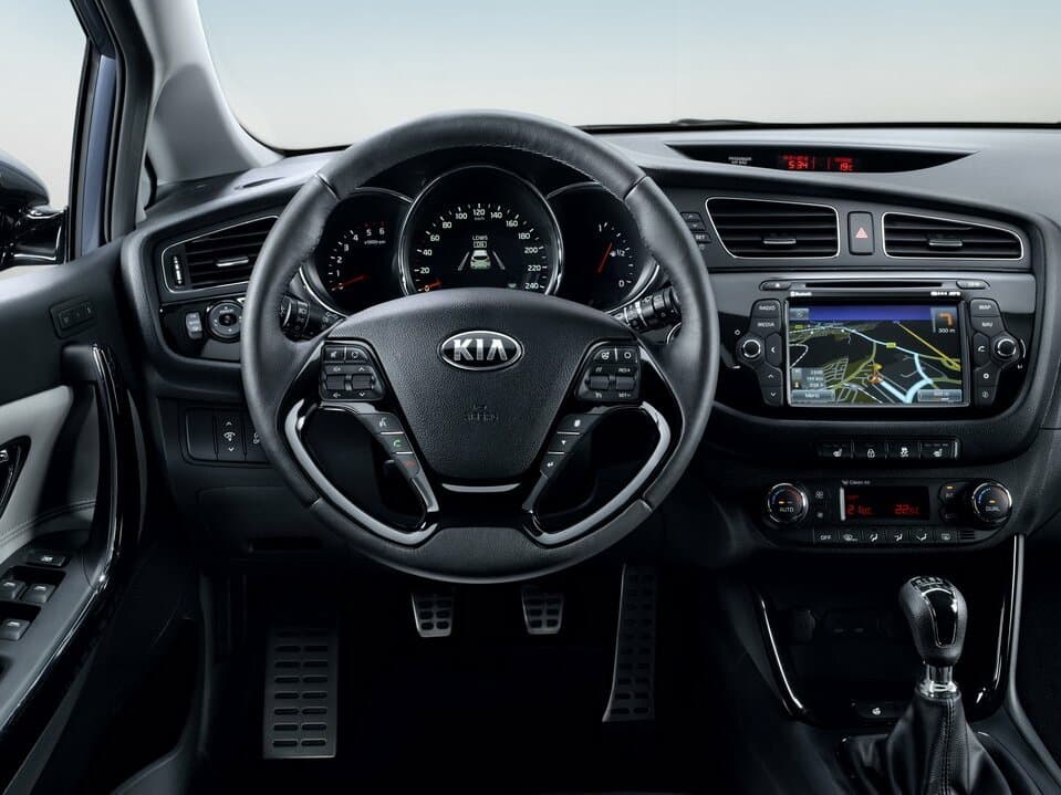 Kia Ceed II — Sükan