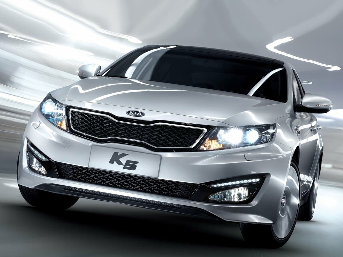 Kia K5 I — Öndən