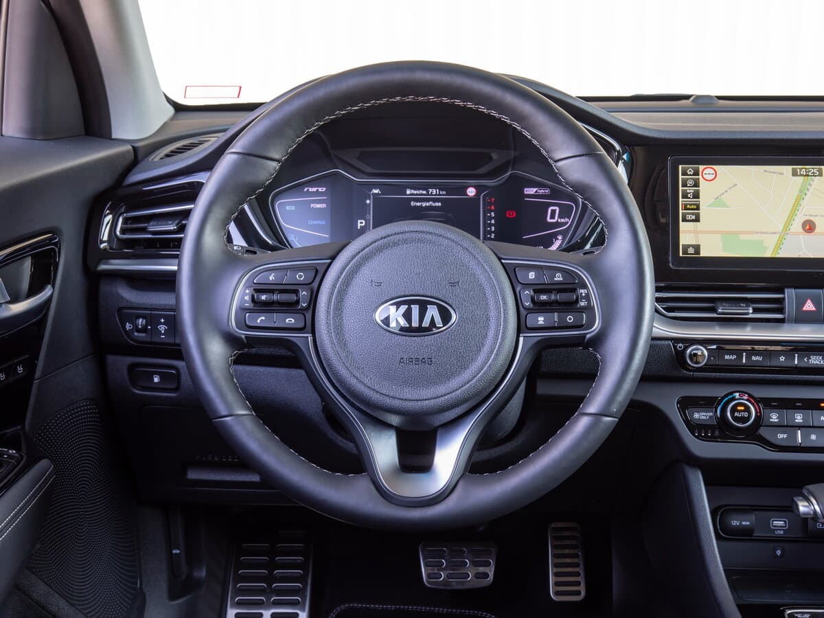 Kia Niro I Restayling — Sükan