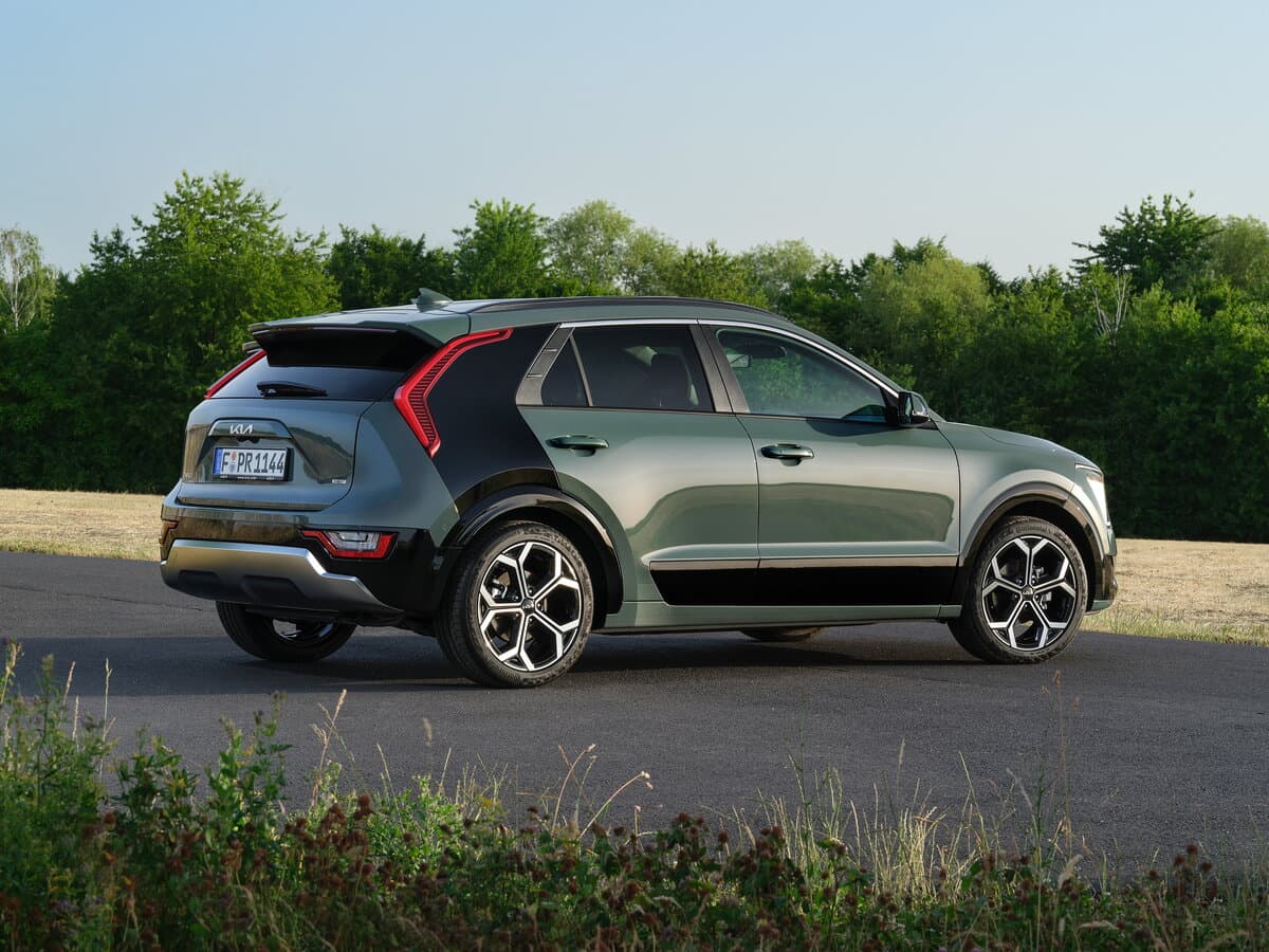 Kia Niro II — 3/4 arxadan