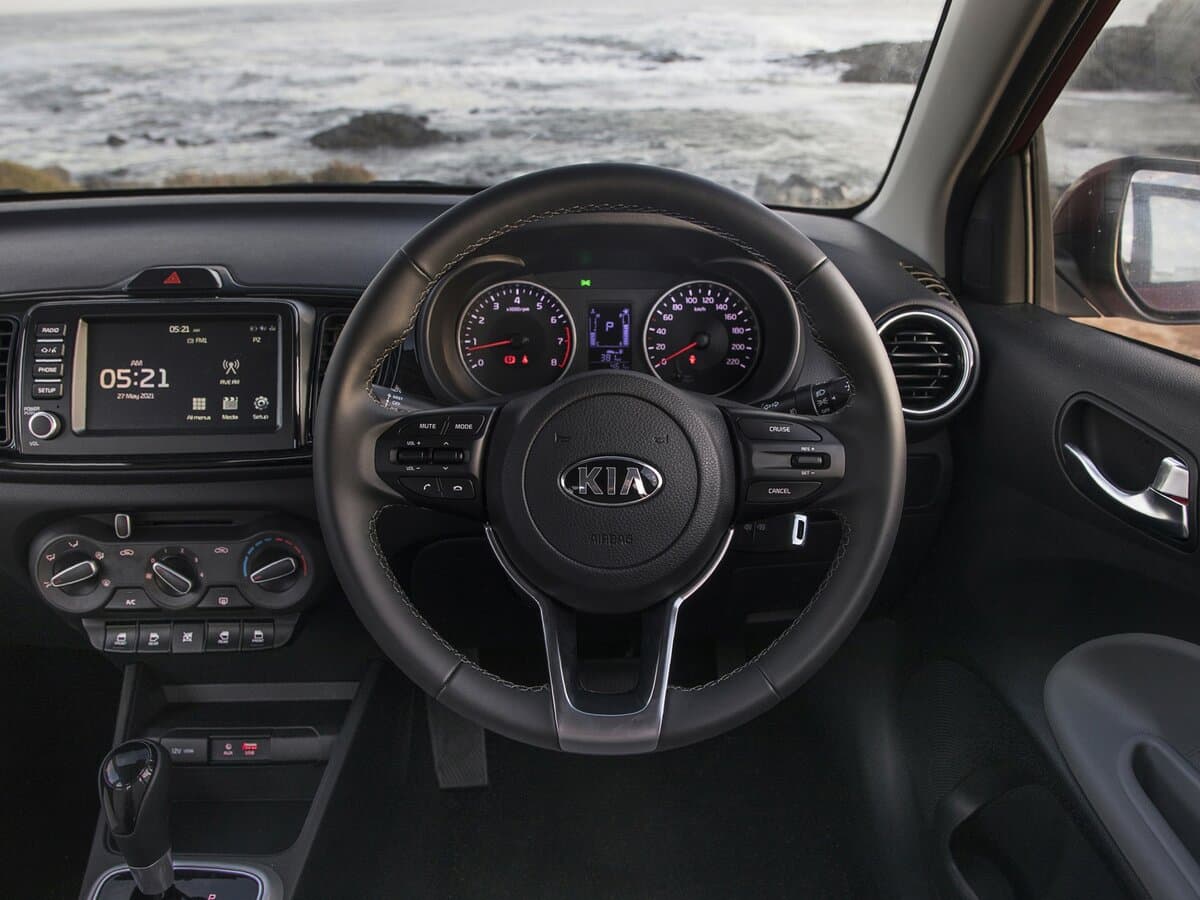 Kia Pegas 2017 – indiyədək — Sükan
