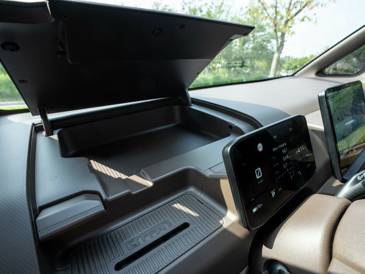 Kia PV5 2025 – indiyədək — Salon, öndən
