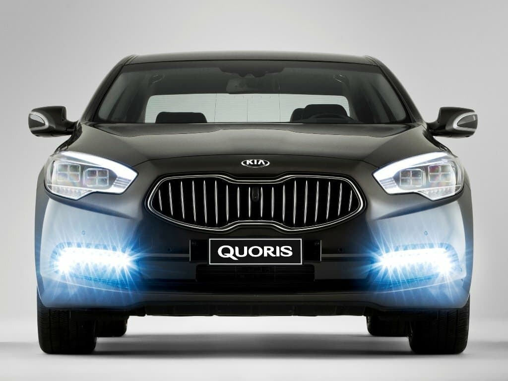 Kia Quoris I — Öndən