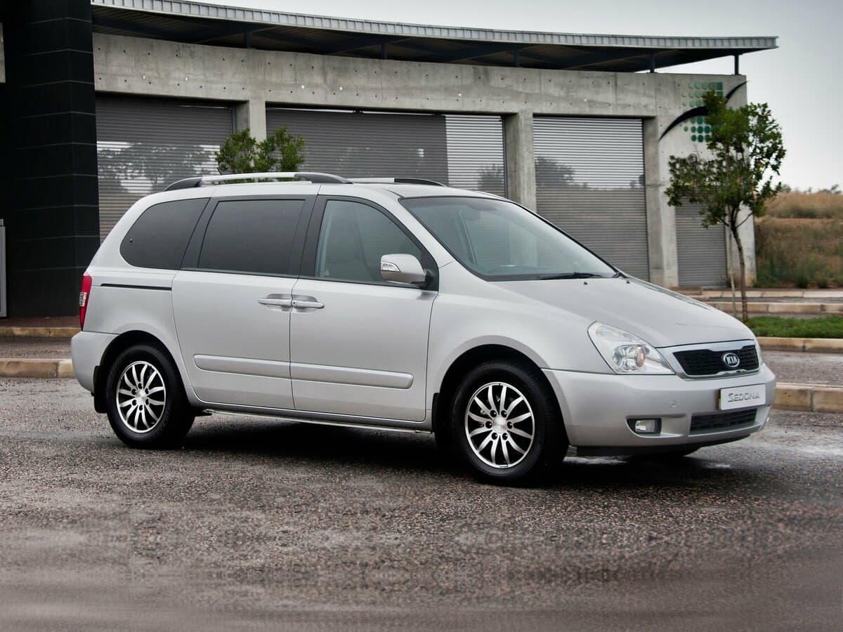 Kia Sedona II Restayling — Əsas şəkil