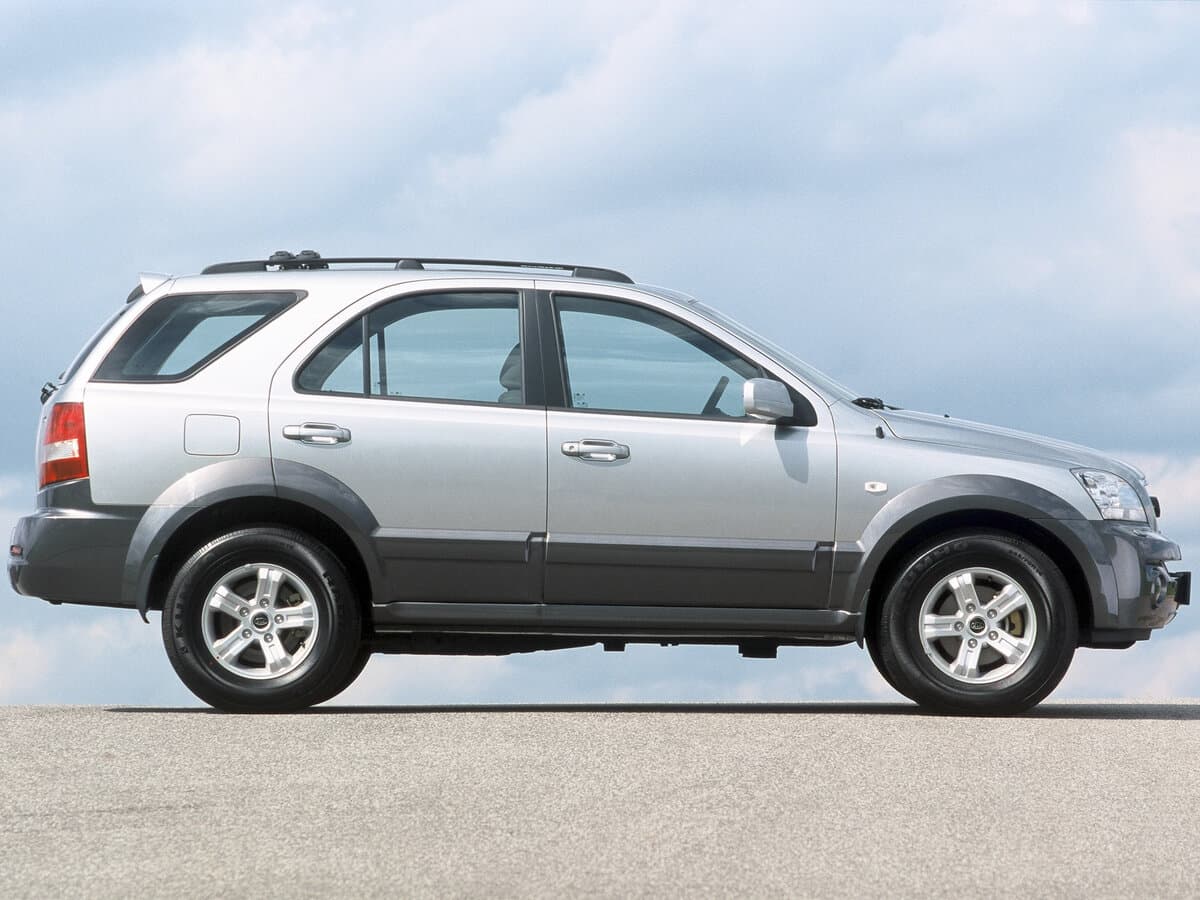 Kia Sorento I — Yandan