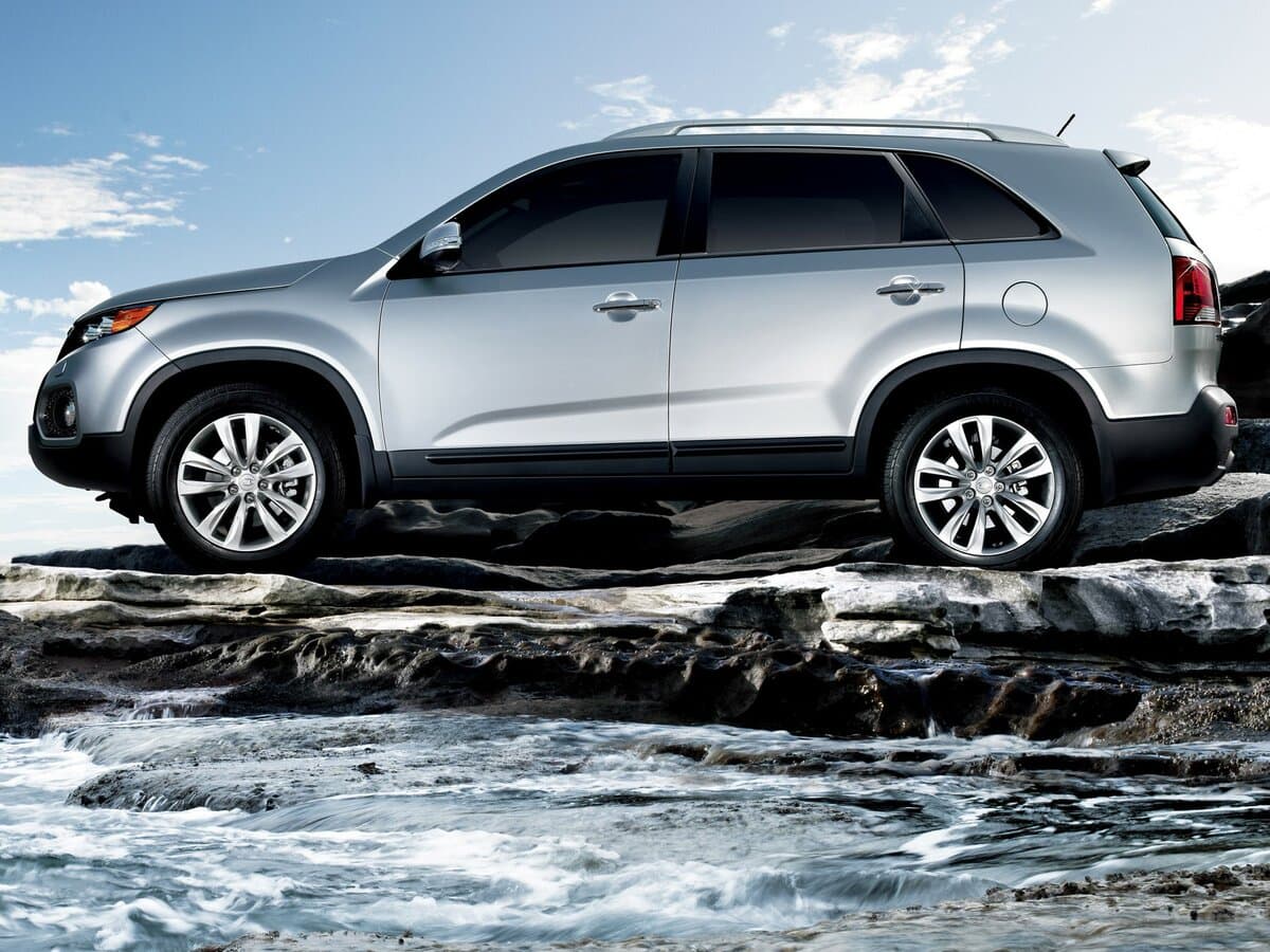 Kia Sorento II — Yandan
