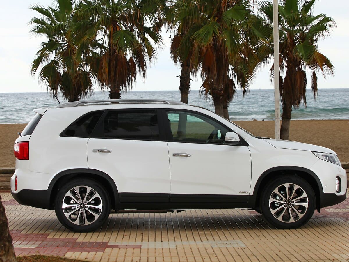 Kia Sorento II Restayling — Yandan