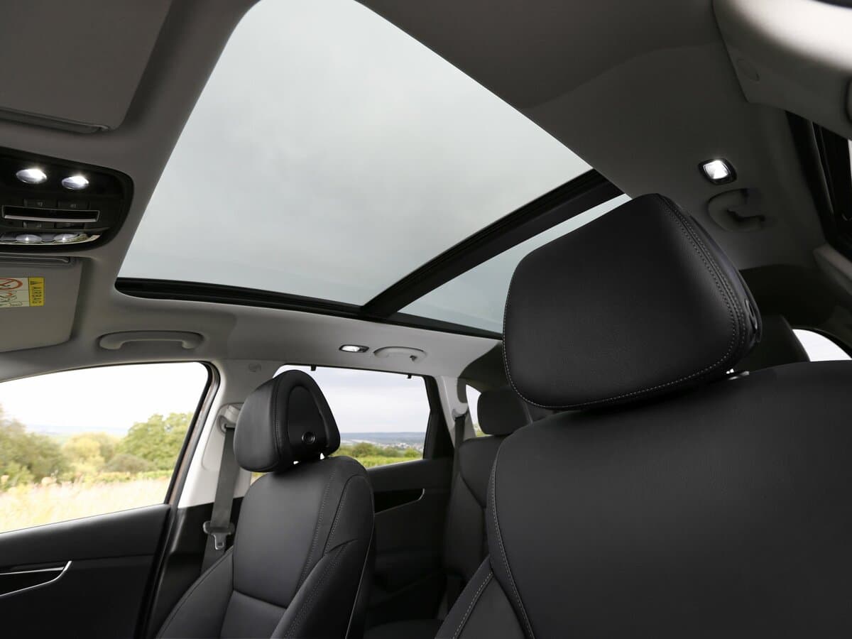 Kia Sorento III Prime — Salon, arxadan