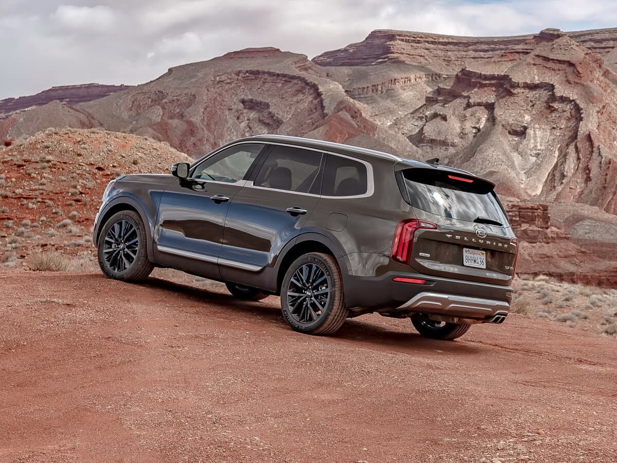 Kia Telluride I — 3/4 arxadan