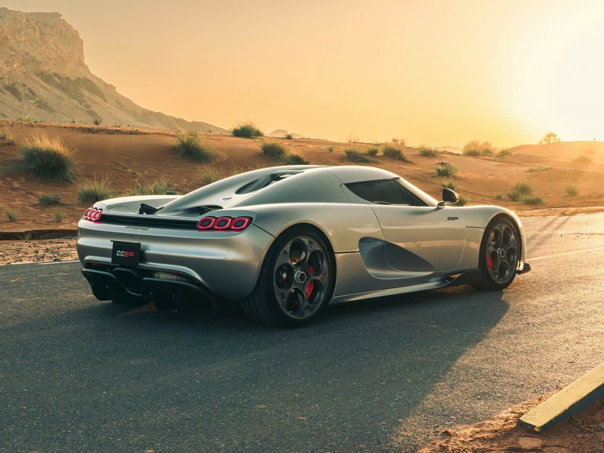 Koenigsegg CC850 2022 – indiyədək — 3/4 arxadan