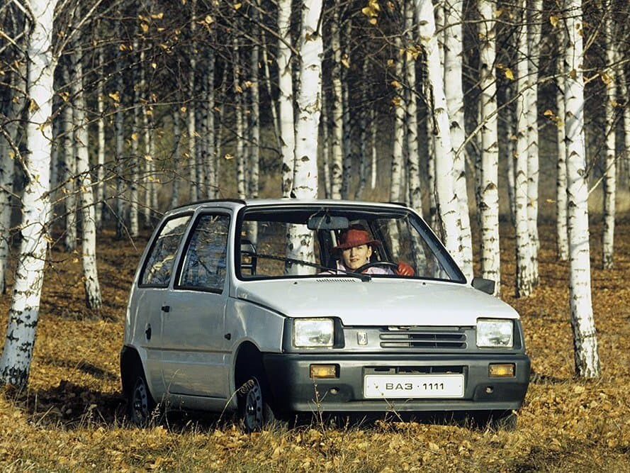 Lada (Vaz) 1111 Oka 1987 – 2008 — Öndən