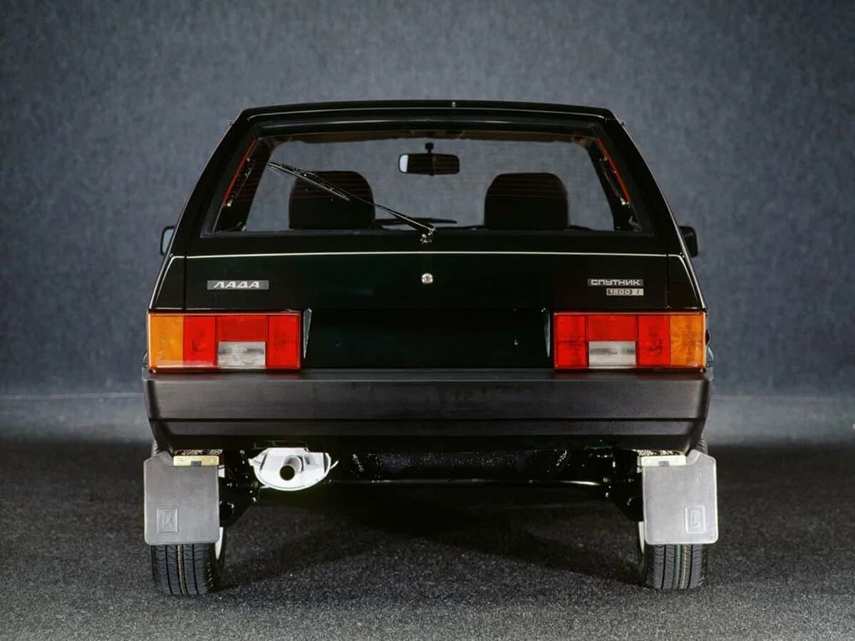 Lada (Vaz) 2108 1984 – 2005 — Arxadan