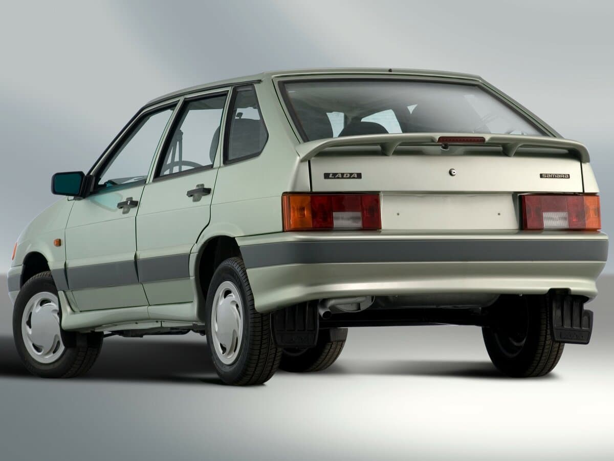 Lada (Vaz) 2114 2001 – 2013 — 3/4 arxadan