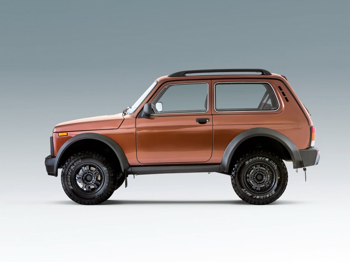 Lada (Vaz) 2121 (4x4) I Restayling — Yandan