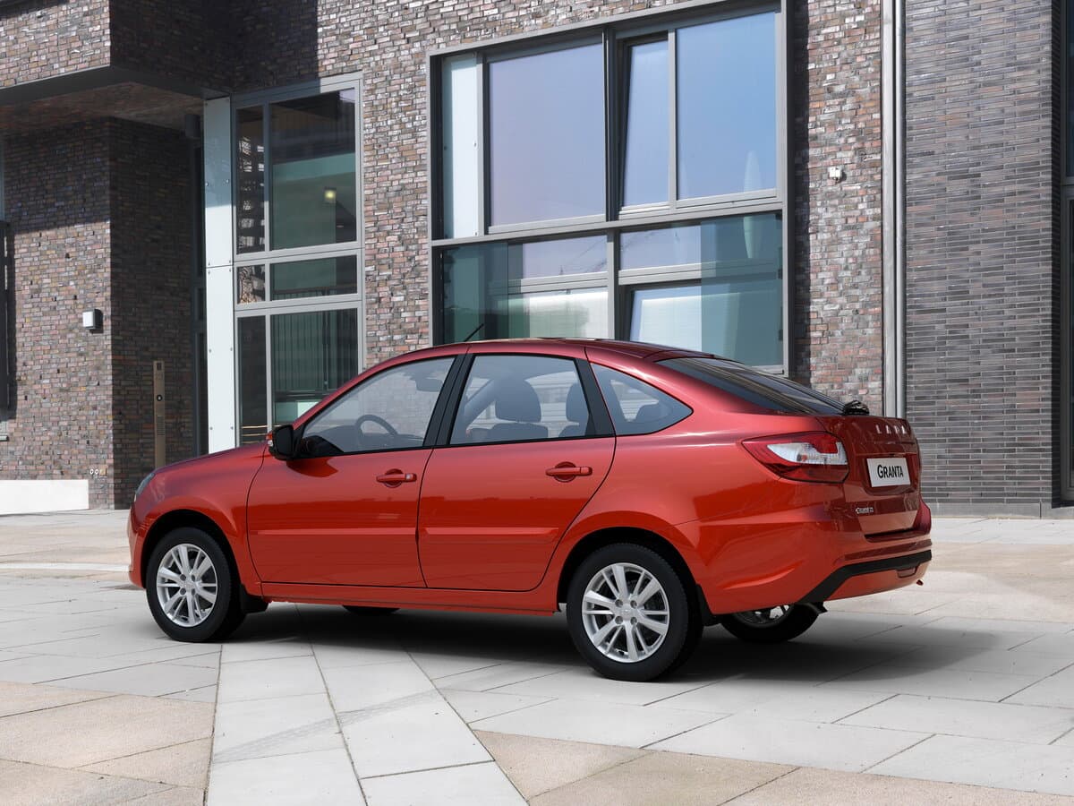 Lada (Vaz) Granta I Restayling — Yandan