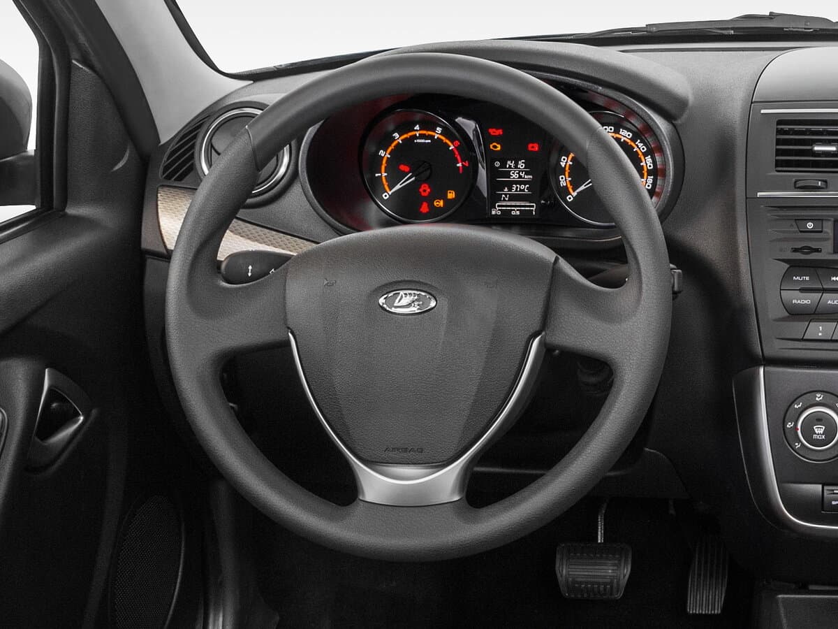 Lada (Vaz) Granta I Restayling — Sükan