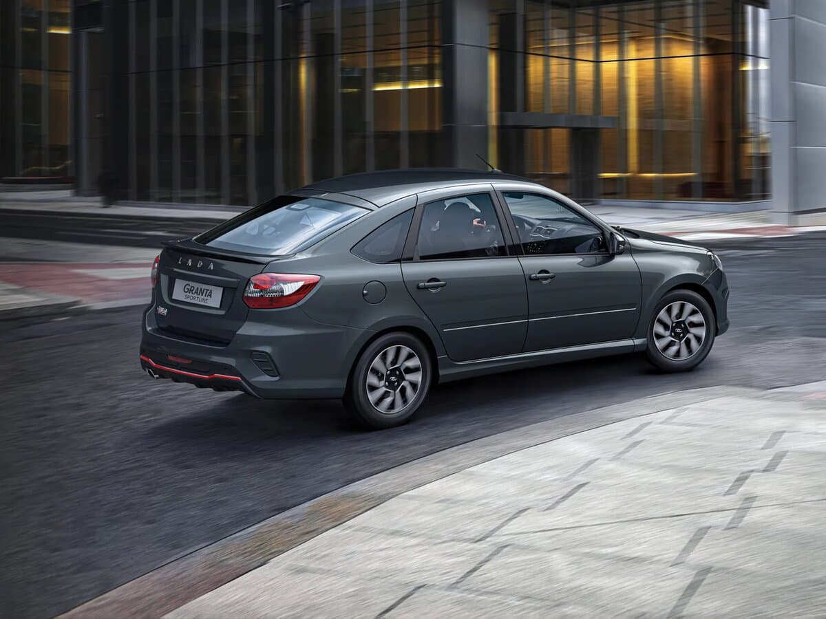 Lada (Vaz) Granta I Restayling — 3/4 arxadan