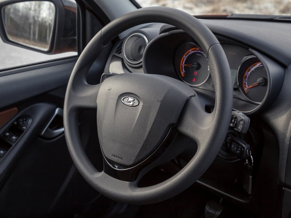 Lada (Vaz) Granta I Restayling — Sükan