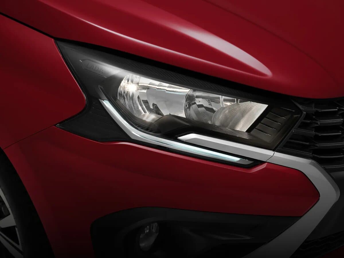 Lada (Vaz) Iskra 2025 – indiyədək — Fara