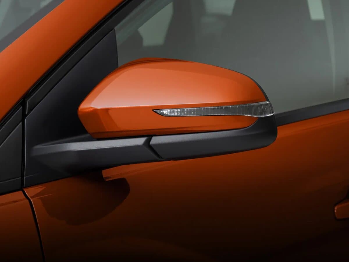 Lada (Vaz) Iskra 2025 – indiyədək — Yan güzgü