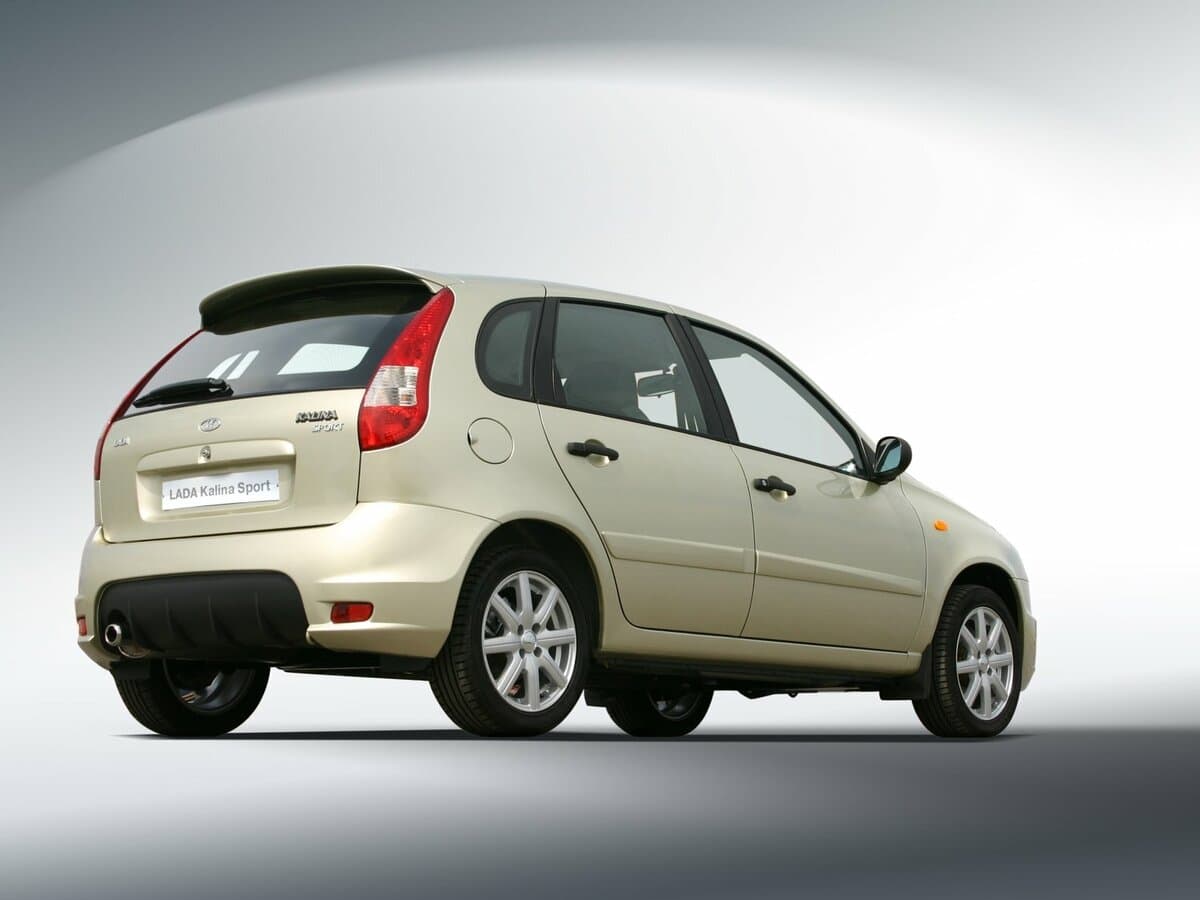 Lada (Vaz) Kalina I — 3/4 arxadan