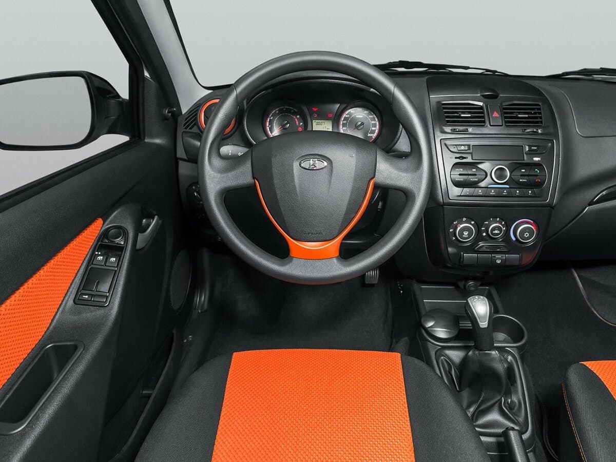 Lada (Vaz) Kalina II — Sükan