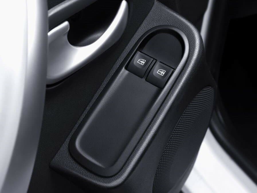 Lada (Vaz) Largus I Restayling — Qapı