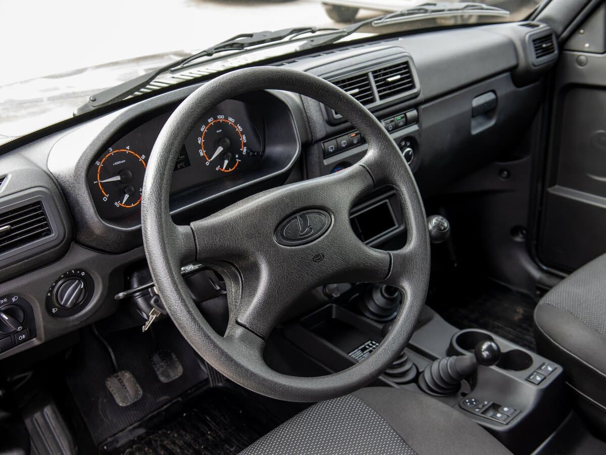Lada (Vaz) Niva Legend I — Sükan