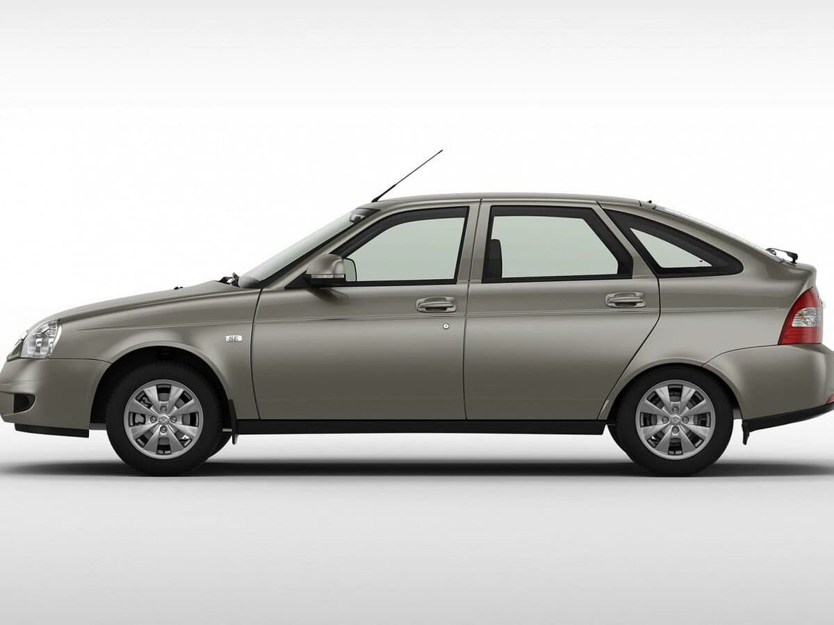 Lada (Vaz) Priora I Restayling — Yandan
